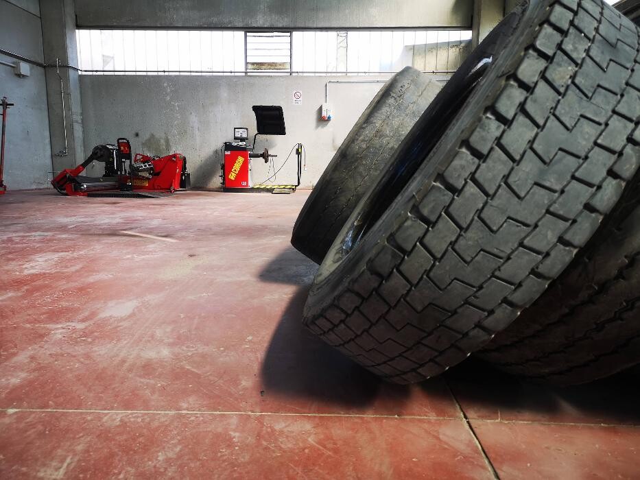 Images Euromaster Codega Pneumatix