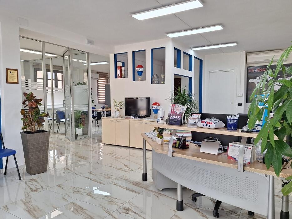 Images RE/MAX Centro Professionisti Immobiliari 2