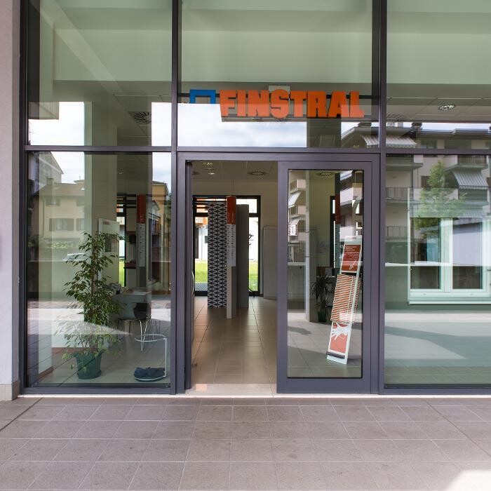 Images Studio Finstral Verona - finestre, porte d'ingresso, pareti vetrate