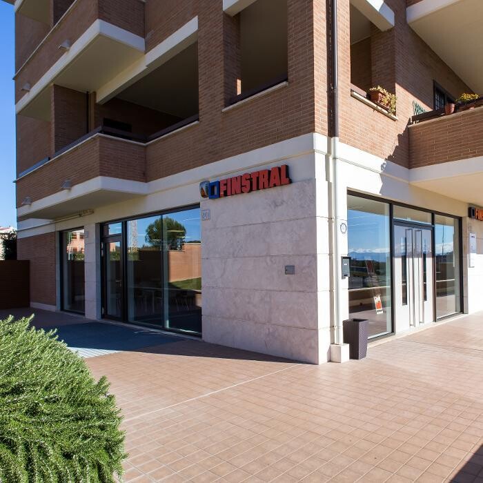 Images Studio Finstral Roma - finestre, porte d'ingresso, pareti vetrate