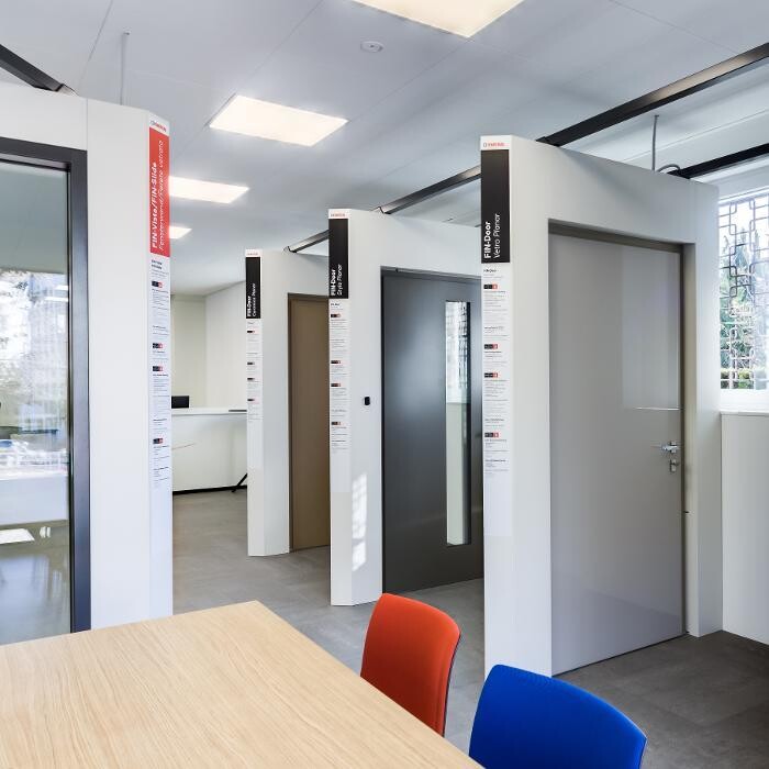 Images Studio Finstral Merano - Fenster, Haustüren, Glaswände - finestre, porte d'ingresso, pareti vetrate