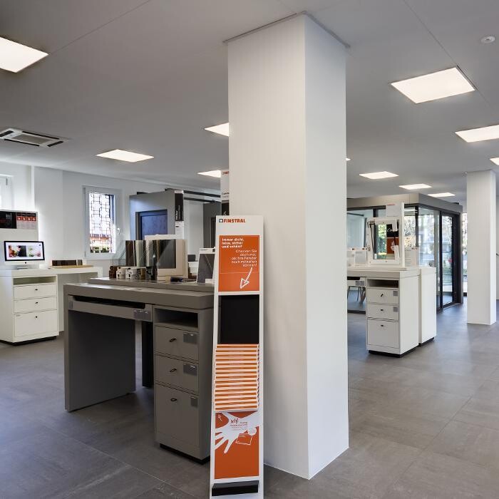 Images Studio Finstral Merano - Fenster, Haustüren, Glaswände - finestre, porte d'ingresso, pareti vetrate