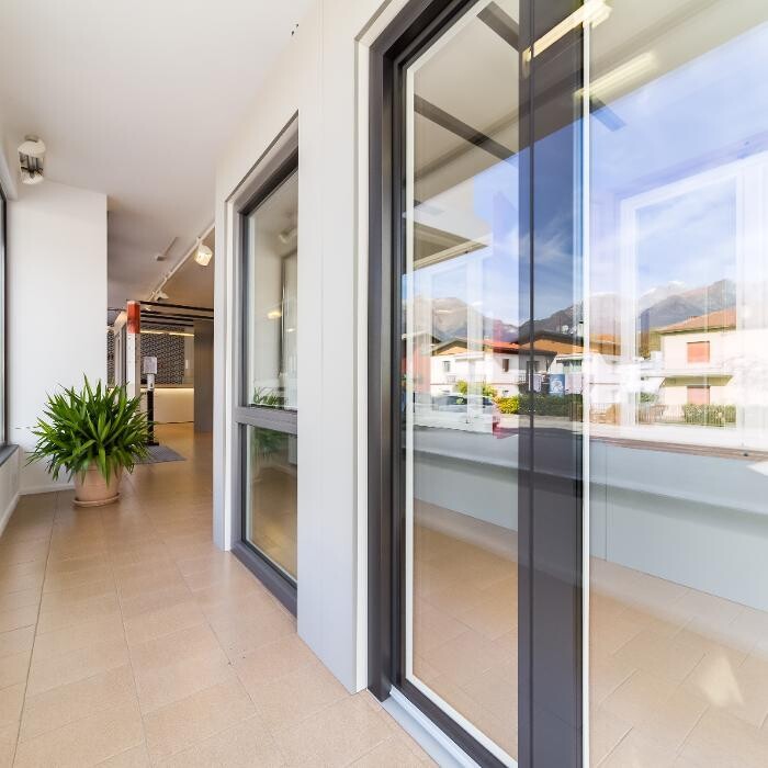Images Studio Finstral Belluno - finestre, porte d'ingresso, pareti vetrate