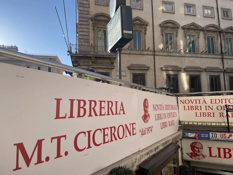 Images Radical Storage - Luggage Storage Trevi Fountain