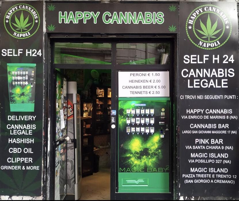 Images Radical Storage - Luggage Storage Castel Nuovo