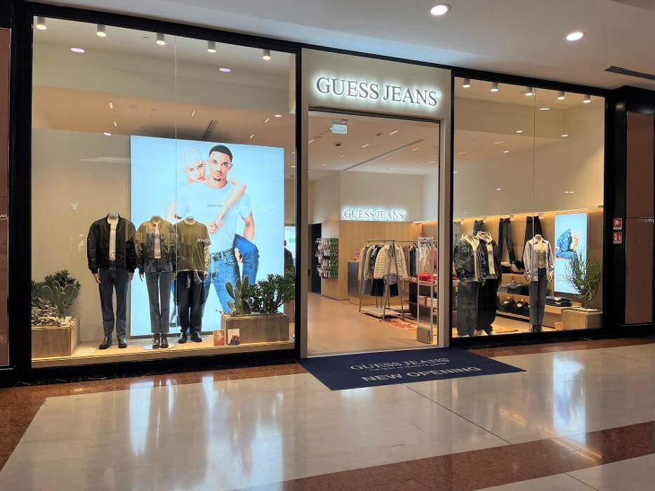 Images GUESS JEANS
