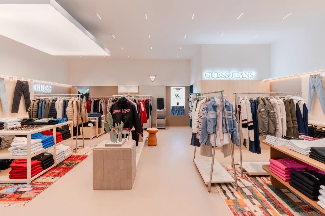 Images GUESS JEANS