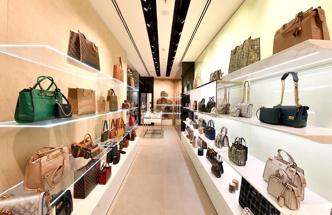 Images GUESS ACCESSORIES