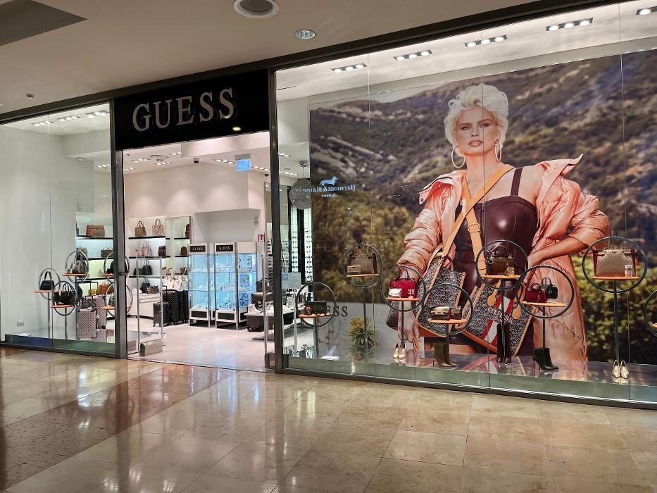 Images GUESS ACCESSORIES