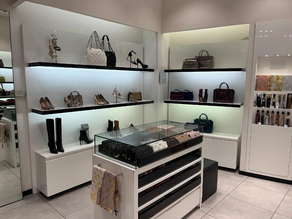 Images GUESS ACCESSORIES