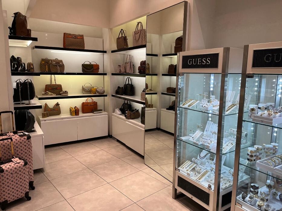 Images GUESS ACCESSORIES