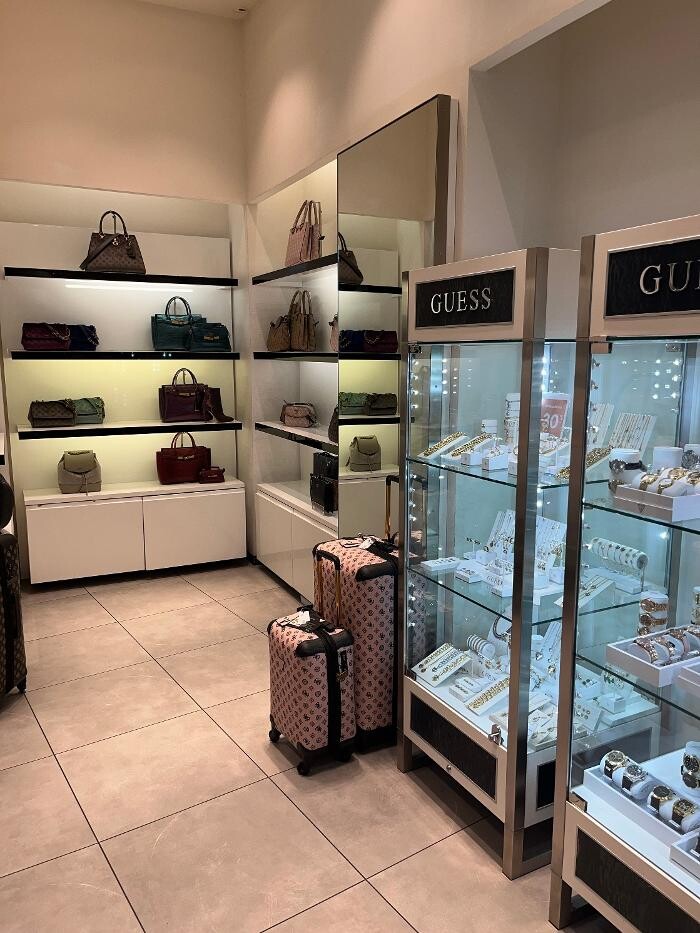 Images GUESS ACCESSORIES