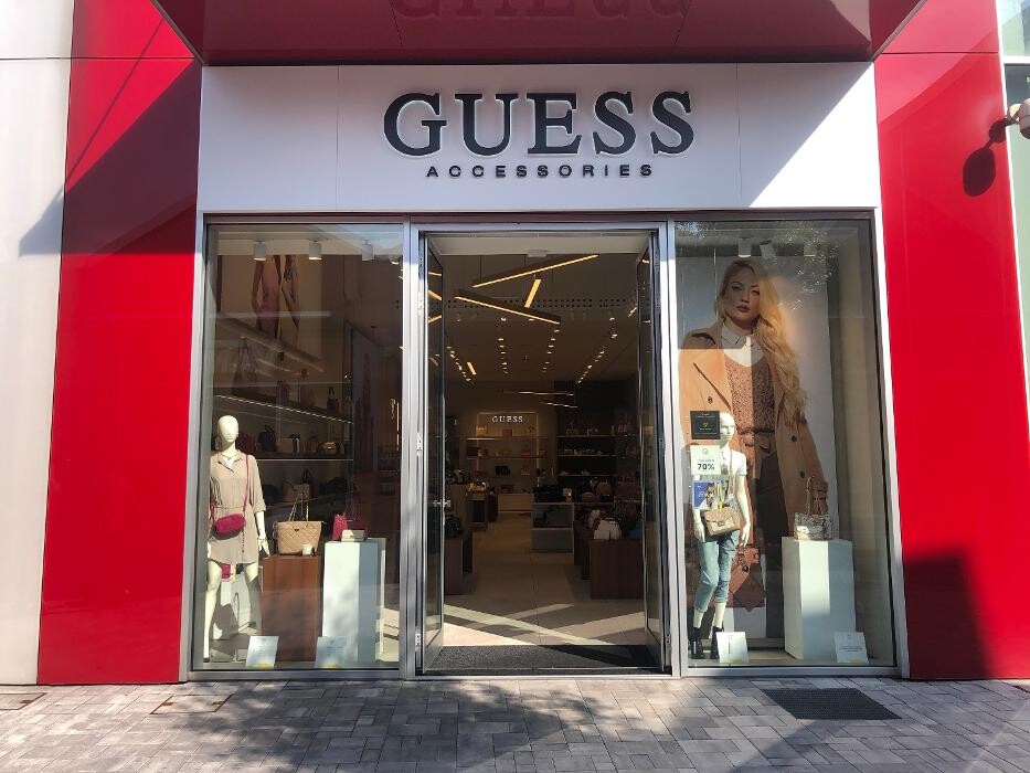 Images GUESS ACCESSORIES