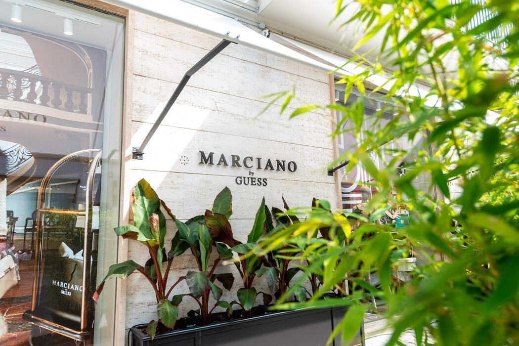 Images MARCIANO GUESS