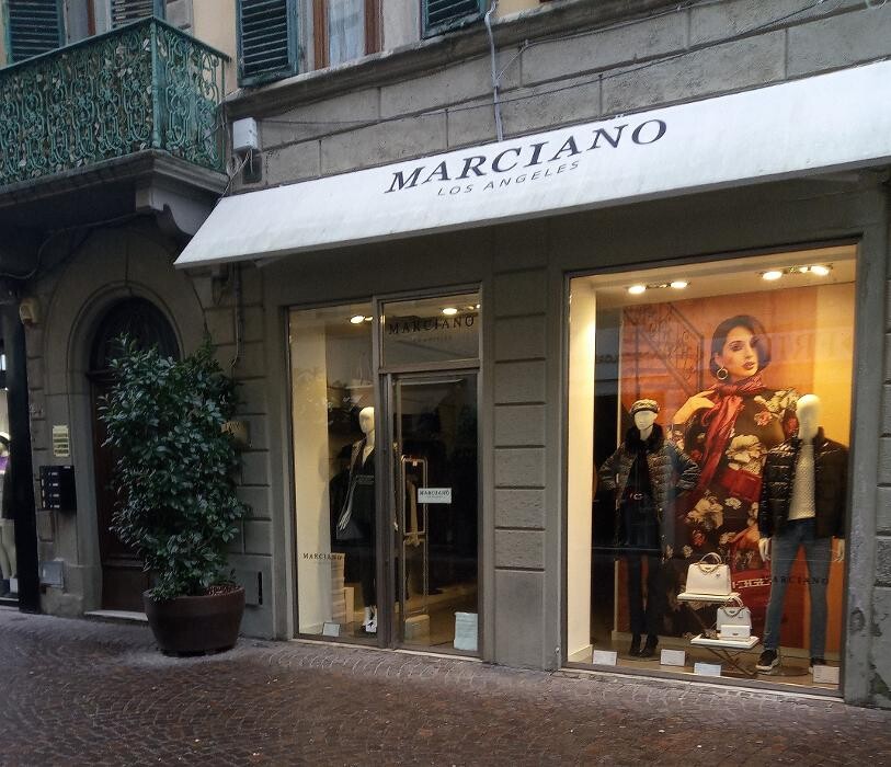 Images MARCIANO GUESS