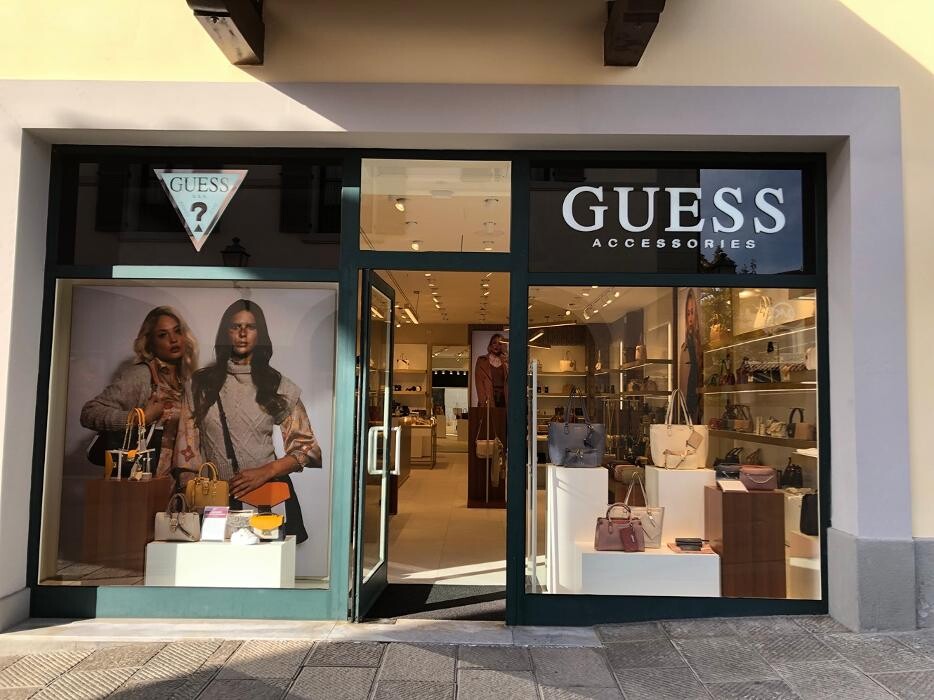 Images GUESS ACCESSORIES