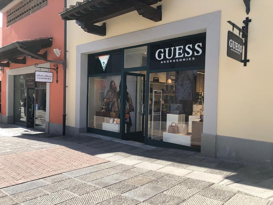 Images GUESS ACCESSORIES