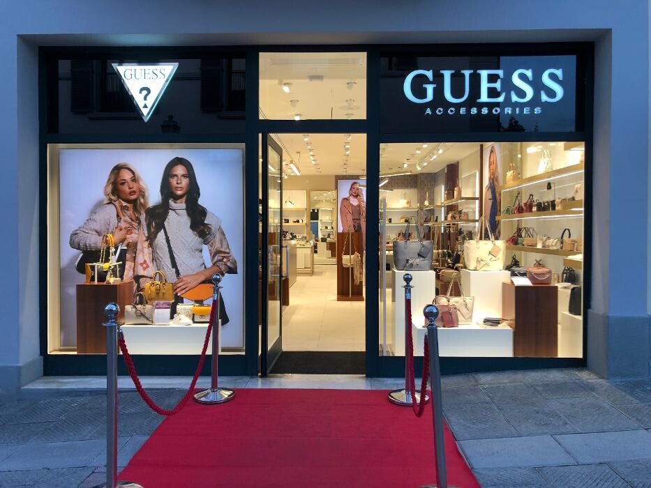 Images GUESS ACCESSORIES