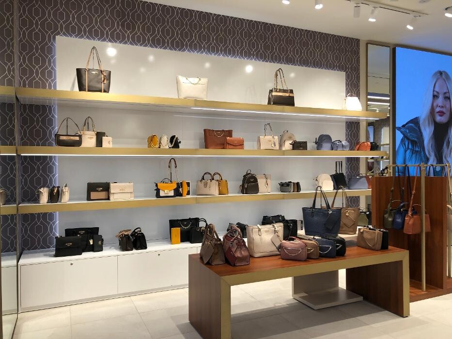 Images GUESS ACCESSORIES