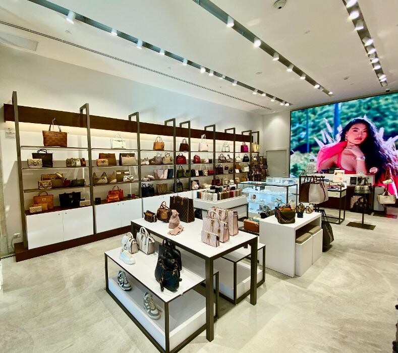 Images GUESS ACCESSORIES