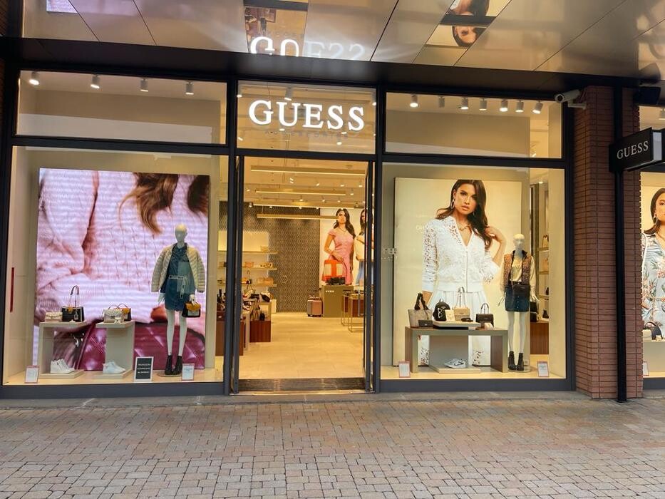 Images GUESS ACCESSORIES