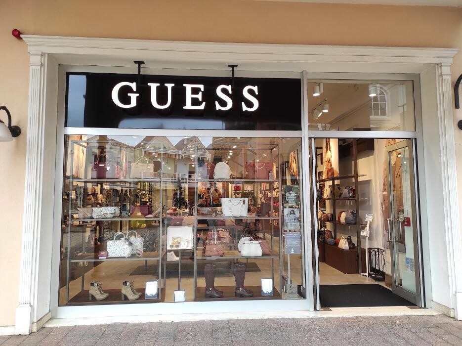 Images GUESS ACCESSORIES