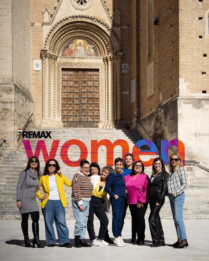 Images RE/MAX Venere 2