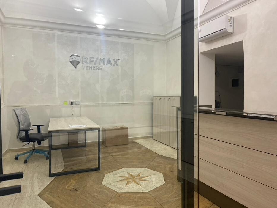 Images RE/MAX Venere 2