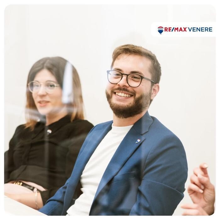 Images RE/MAX Venere 2
