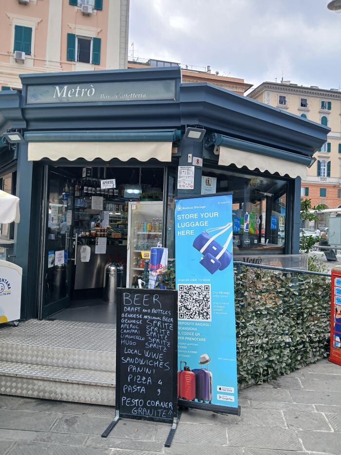 Images Luggage Storage Genoa Porto Antico - Radical Storage