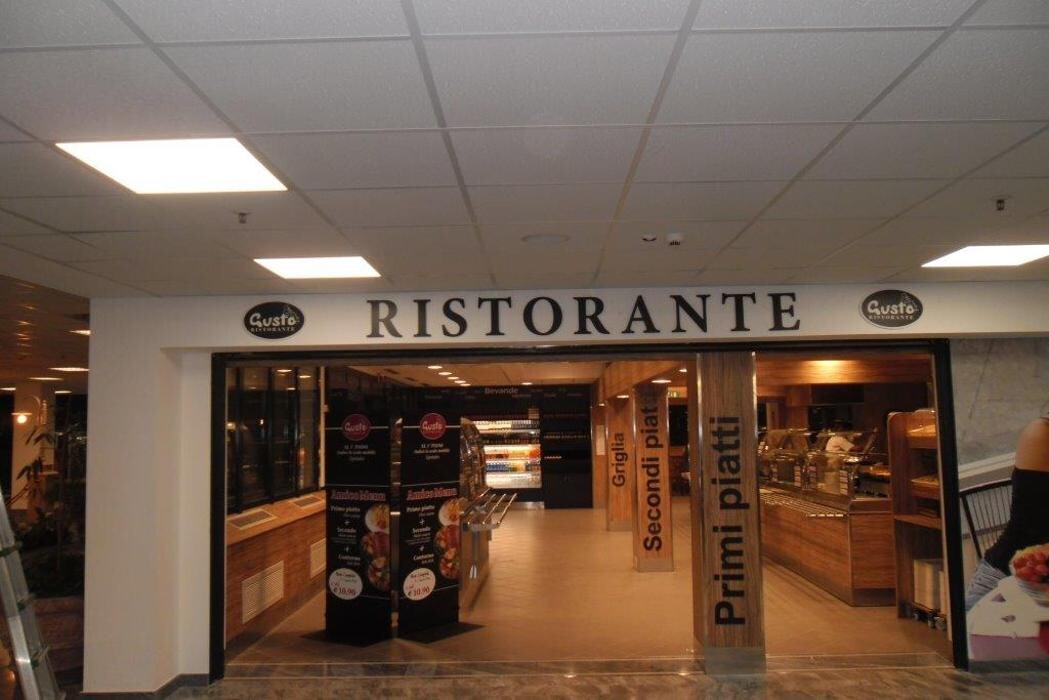 Images Gusto - Pisa Aeroporto