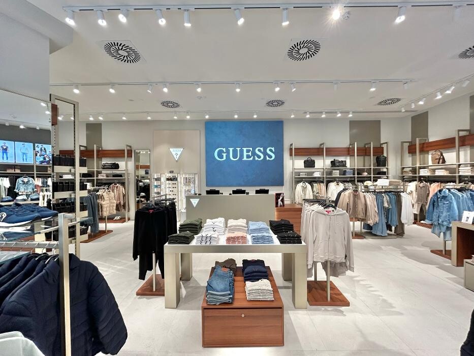 Images GUESS MAN