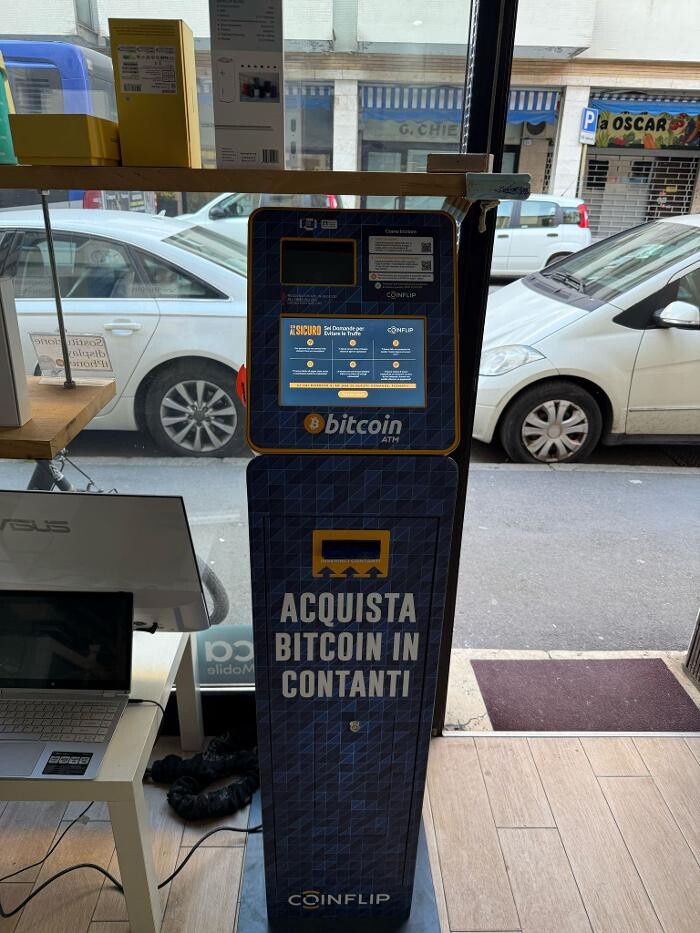 Images CoinFlip Bitcoin ATM - Wow Store Padova - Via Beato Pellegrino (Savonarola)