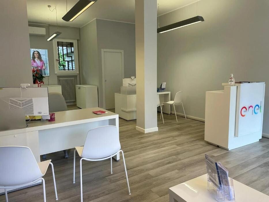 Images Spazio Enel Partner Padova Via Guizza Conselvana