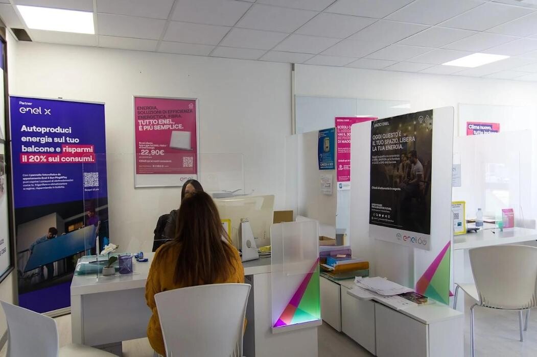 Images Spazio Enel Partner Padova Via Reni