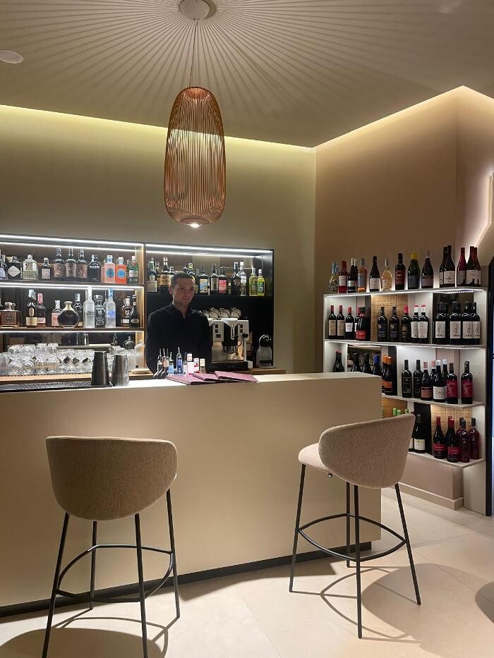Images Molo17 | La cantina con cucina - Cucina mediterranea moderna