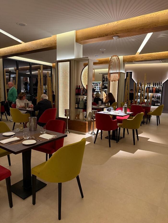 Images Molo17 | La cantina con cucina - Cucina mediterranea moderna