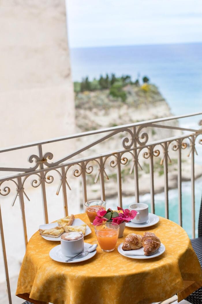 Images Valentour Incoming | Viaggi in Calabria - DMC e Tour Operator - Esperienze su Misura