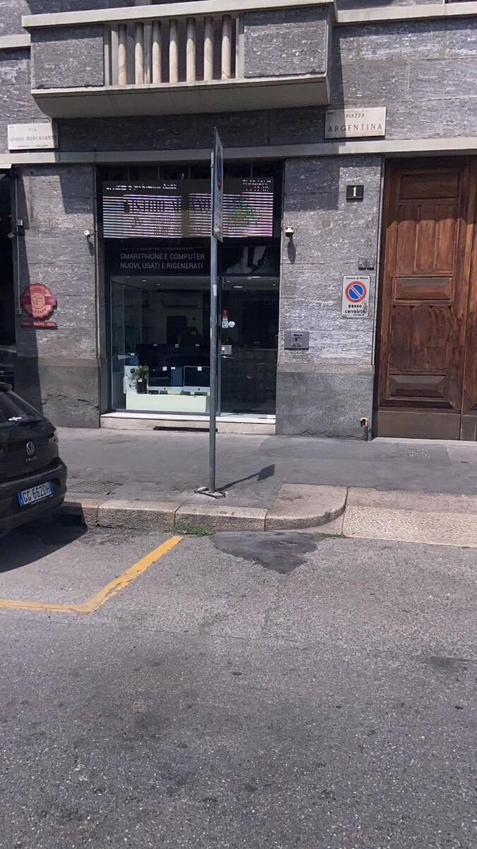 Images CoinFlip Bitcoin ATM - iStore Lab (Loreto)