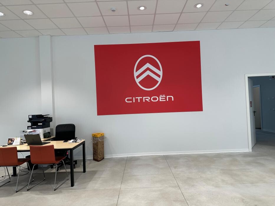 Images Gruppo Brandini Concessionaria Psa Opel Peugeot Citroen
