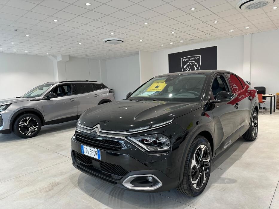 Images Gruppo Brandini Concessionaria Psa Opel Peugeot Citroen