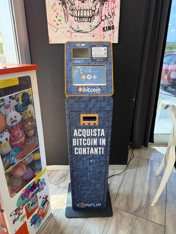 Images CoinFlip Bitcoin ATM - La Plaza Cafe (Casorate Primo)