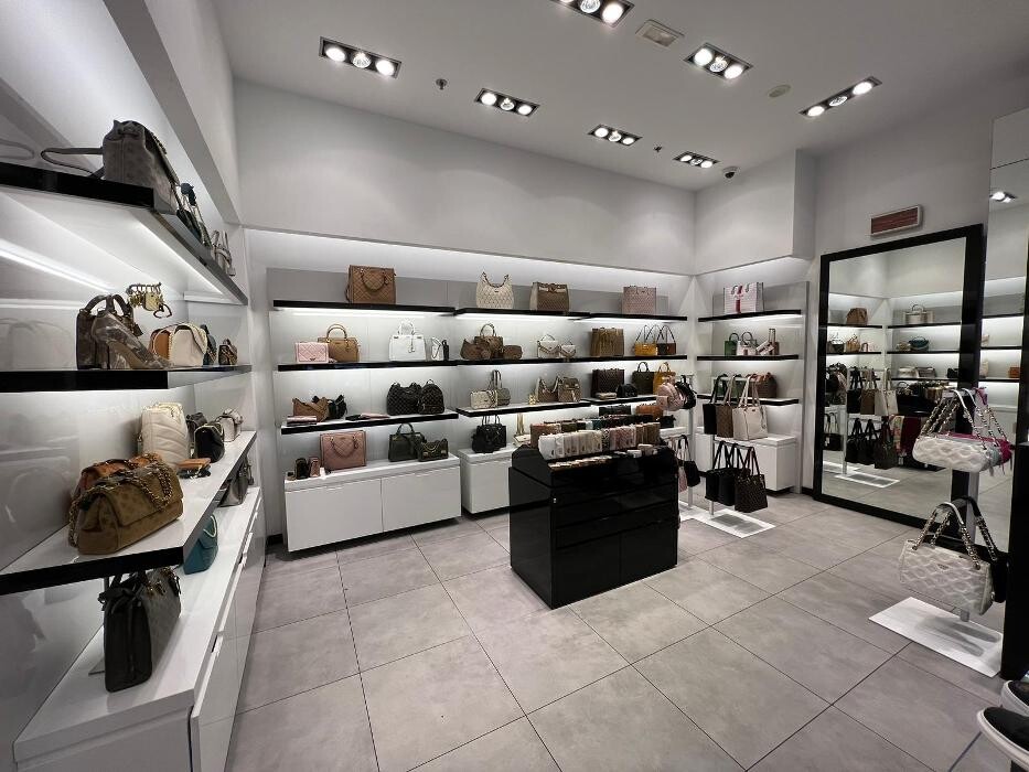 Images GUESS ACCESSORIES