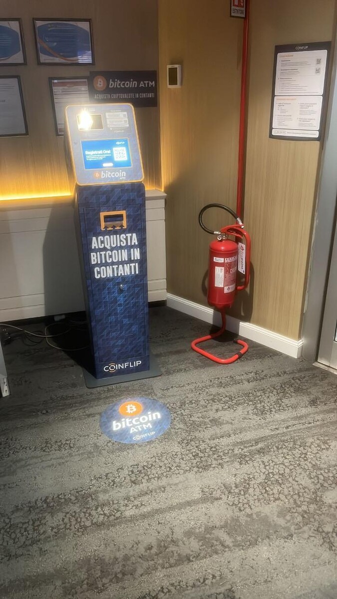 Images CoinFlip Bitcoin ATM - Sala Bingo Zara (Marche)