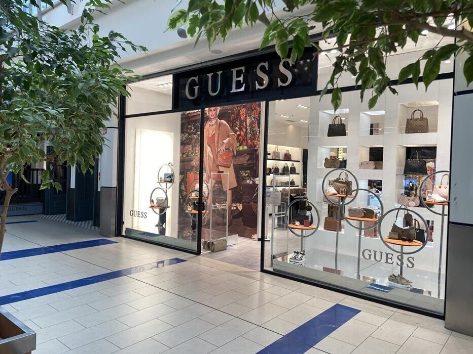 Images GUESS ACCESSORIES