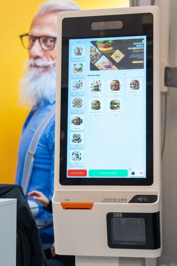 Images Intraweb s.r.l i migliori sistemi di cassa fiscale con iPad
