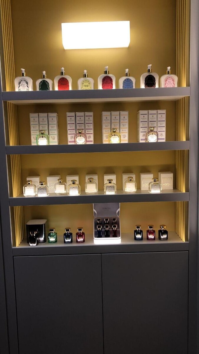 Images Alla Violetta Boutique