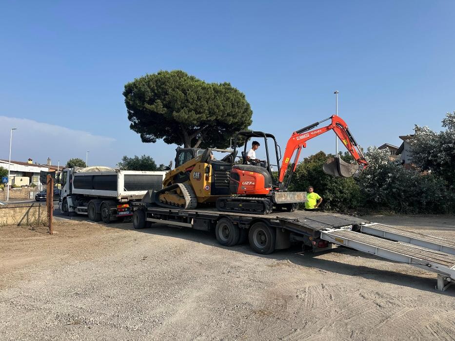 Images DAMAC | Vendita e Noleggio macchine movimento terra | Roma