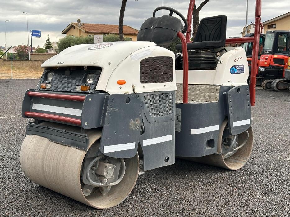 Images DAMAC | Vendita e Noleggio macchine movimento terra | Roma