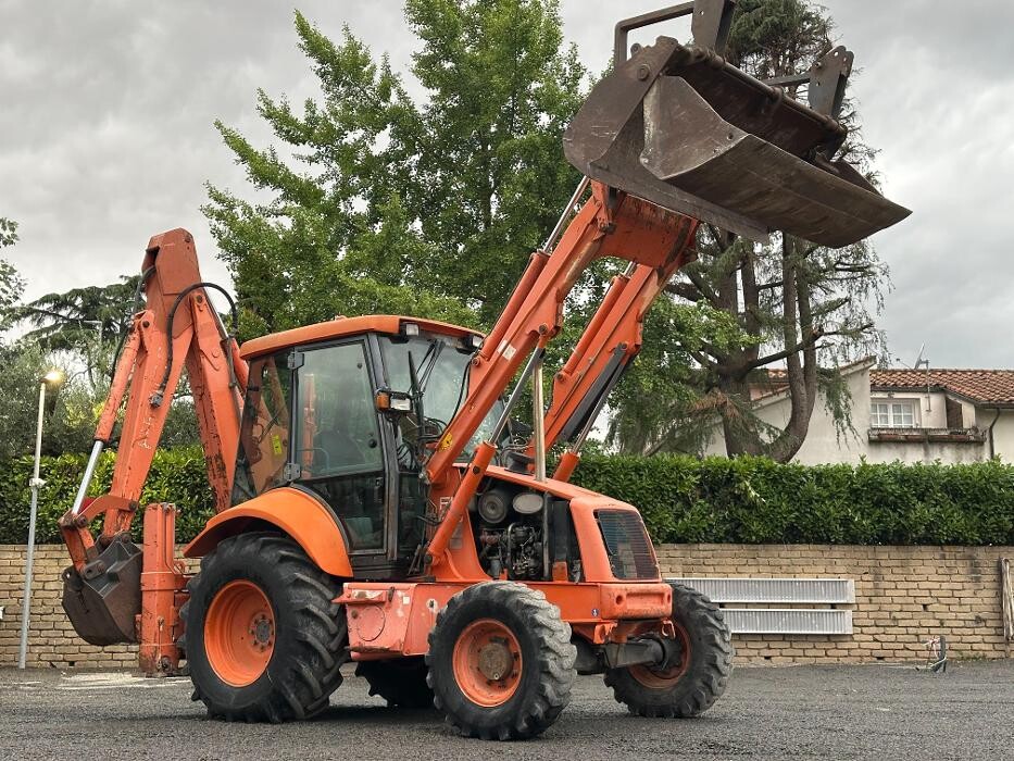 Images DAMAC | Vendita e Noleggio macchine movimento terra | Roma